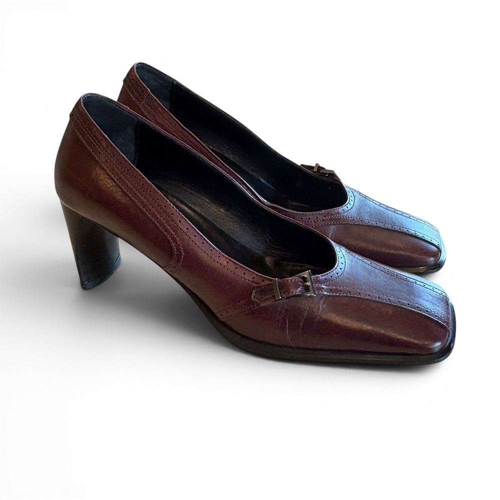 Cordani Italy Leather Heels Women 7.5 Burgundy Oxblood Pumps Buckle Comfort 37.5
